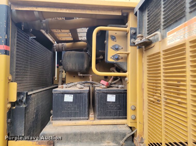 image for item LA9776 2005 Caterpillar 140H VHP Plus motor grader
