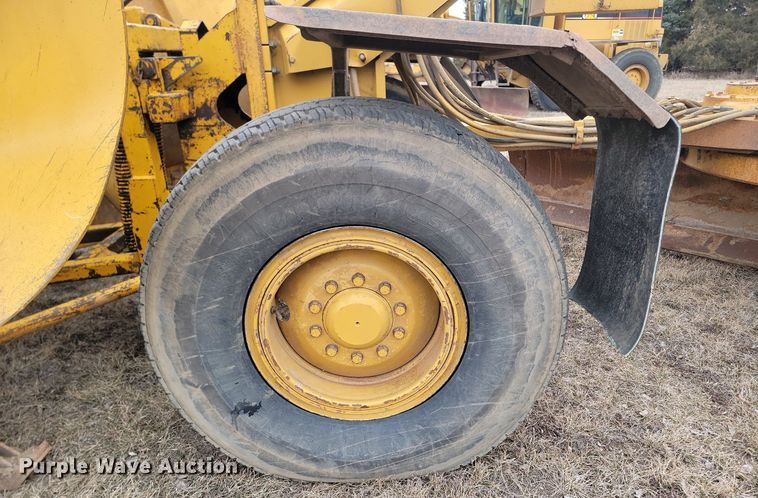 image for item LA9776 2005 Caterpillar 140H VHP Plus motor grader