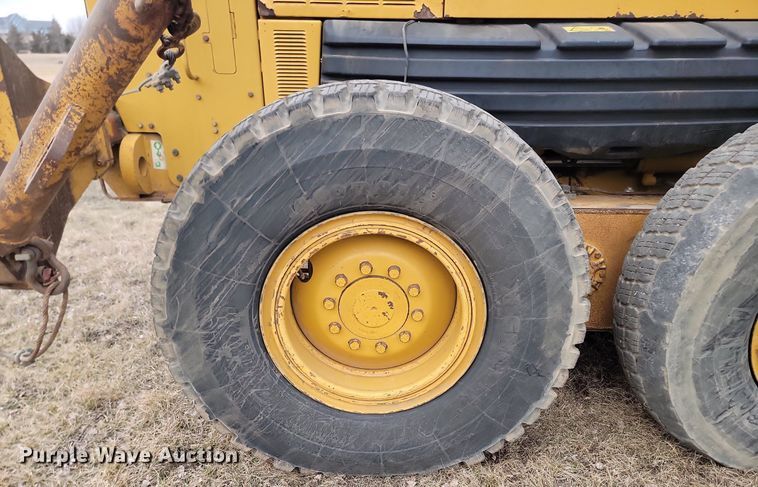 image for item LA9776 2005 Caterpillar 140H VHP Plus motor grader