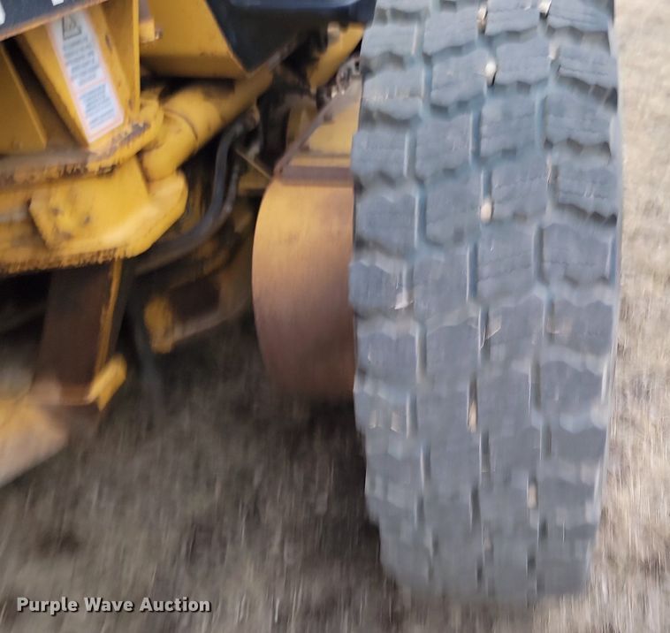 image for item LA9776 2005 Caterpillar 140H VHP Plus motor grader