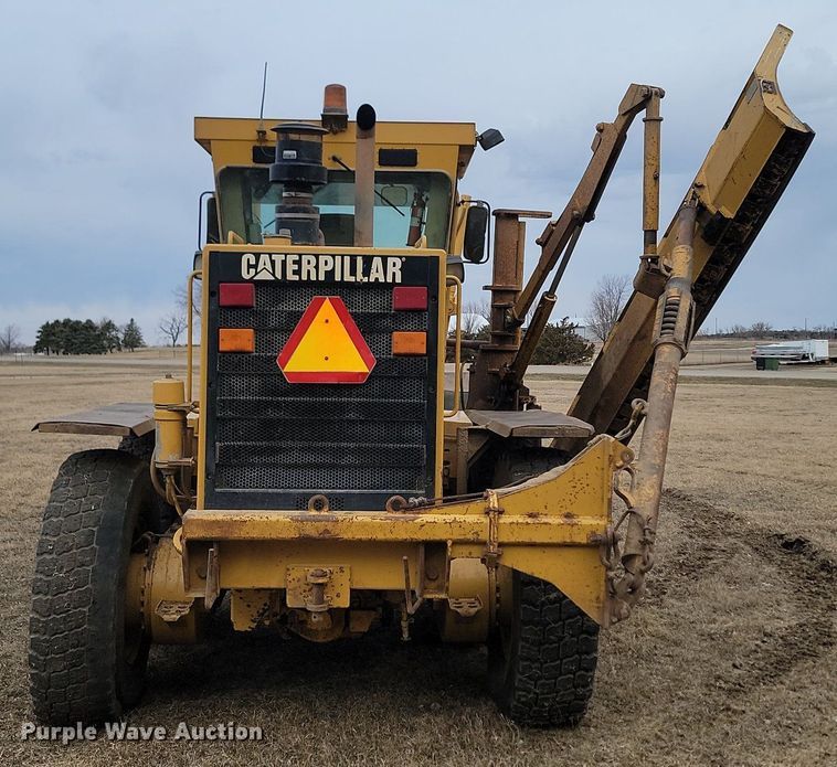 image for item LA9777 2001 Caterpillar 140H VHP motor grader