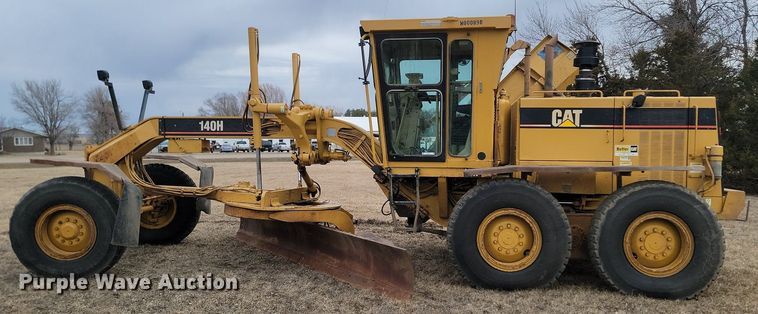 image for item LA9777 2001 Caterpillar 140H VHP motor grader