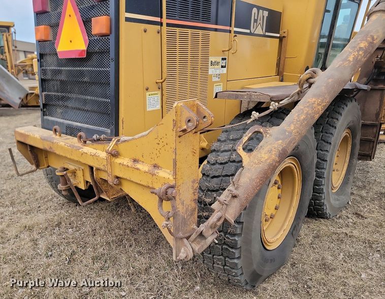 image for item LA9777 2001 Caterpillar 140H VHP motor grader