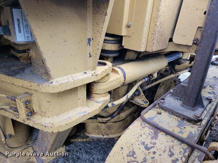 image for item LA9777 2001 Caterpillar 140H VHP motor grader