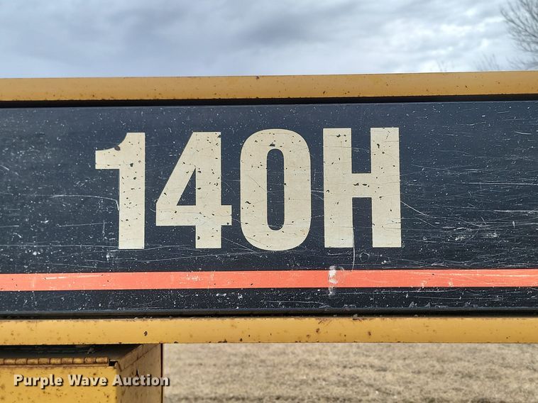 image for item LA9777 2001 Caterpillar 140H VHP motor grader