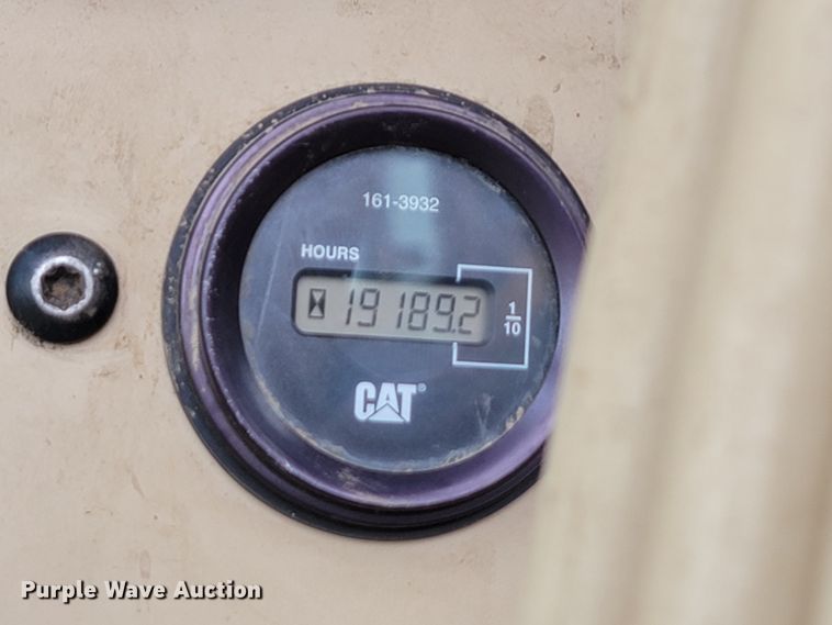 image for item LA9777 2001 Caterpillar 140H VHP motor grader