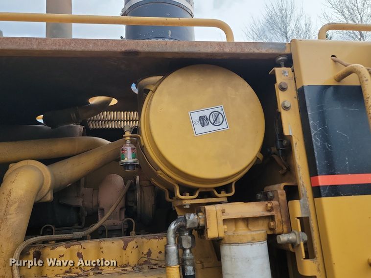 image for item LA9777 2001 Caterpillar 140H VHP motor grader