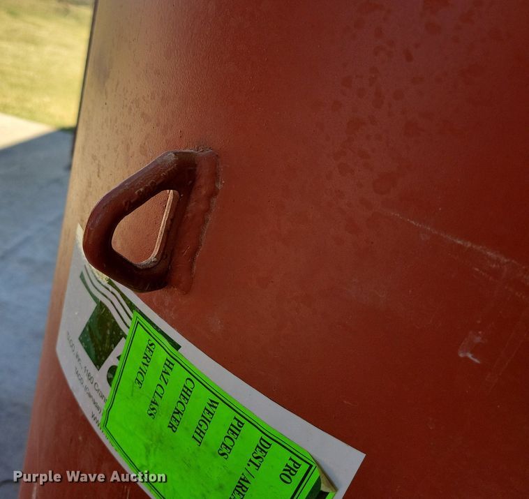 image for item LC9879 Taco pressure tank