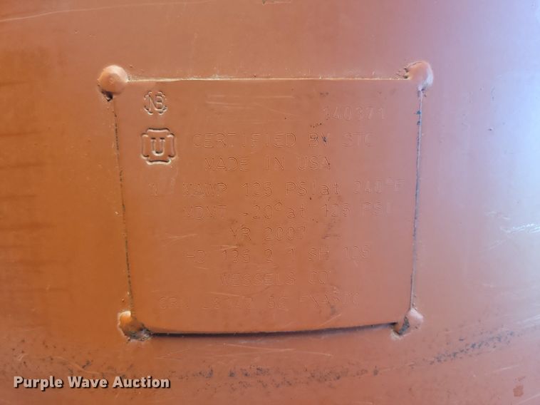 image for item LC9880 Pressure tank