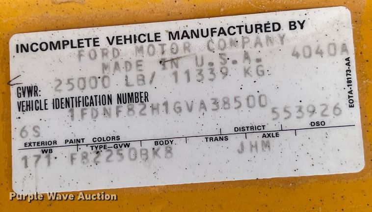 image for item LD9341 1986 Ford oil distributor truck