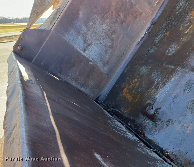 image for item LD9342 1992 International  4700 dump truck