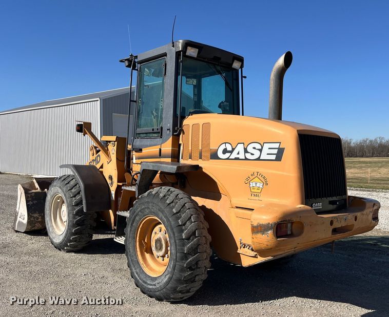 image for item LD9343 2001 Case 521D wheel loader