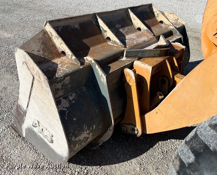 image for item LD9343 2001 Case 521D wheel loader