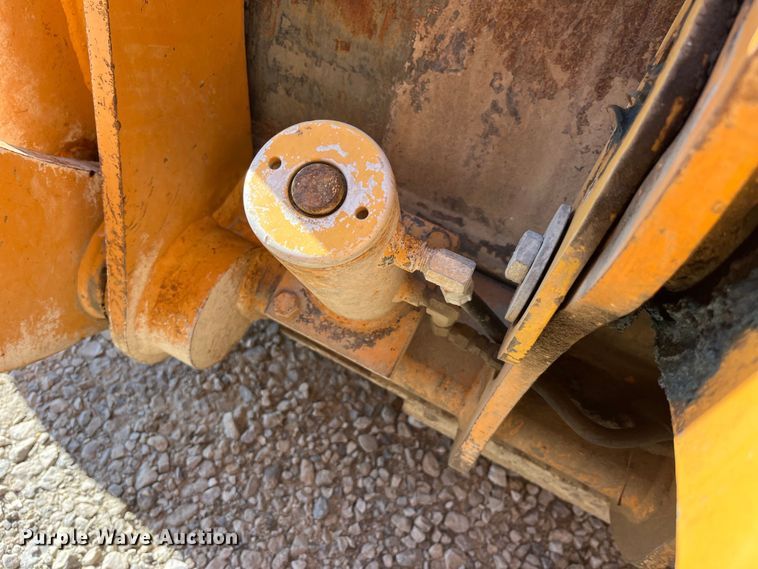 image for item LD9343 2001 Case 521D wheel loader