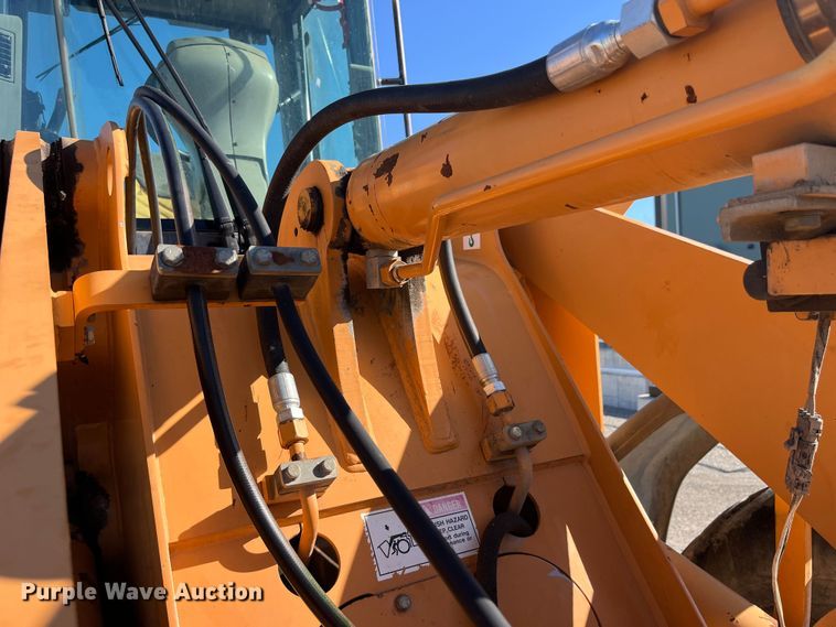 image for item LD9343 2001 Case 521D wheel loader