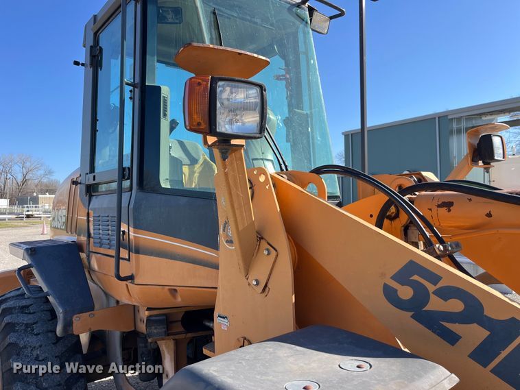 image for item LD9343 2001 Case 521D wheel loader