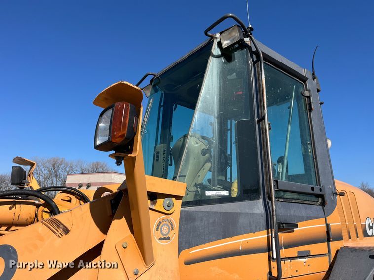 image for item LD9343 2001 Case 521D wheel loader