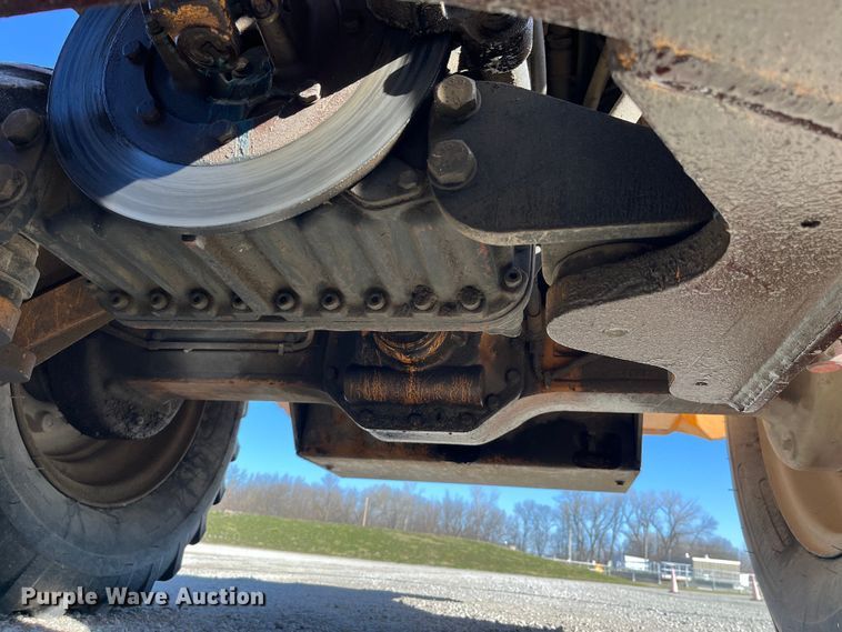 image for item LD9343 2001 Case 521D wheel loader