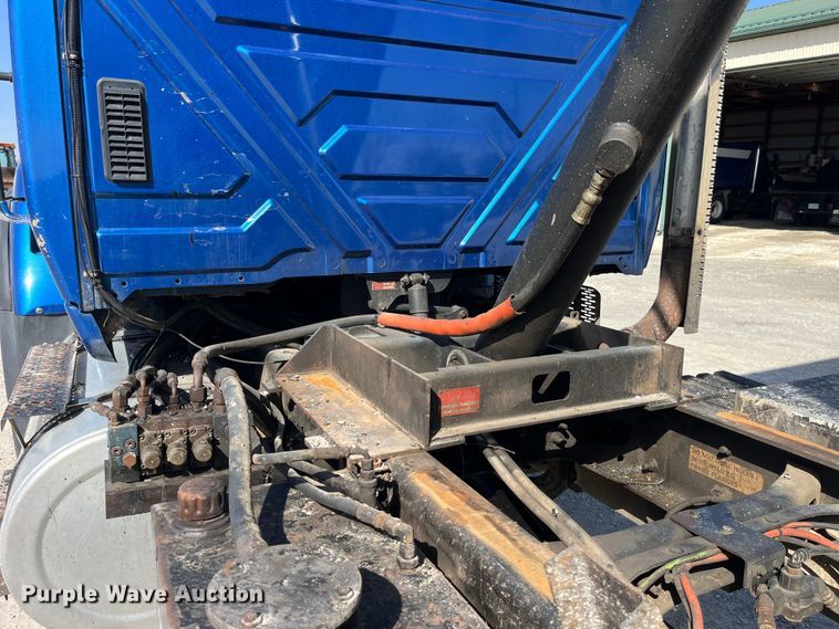 image for item LD9347 2014 International  WorkStar 7400 dump truck