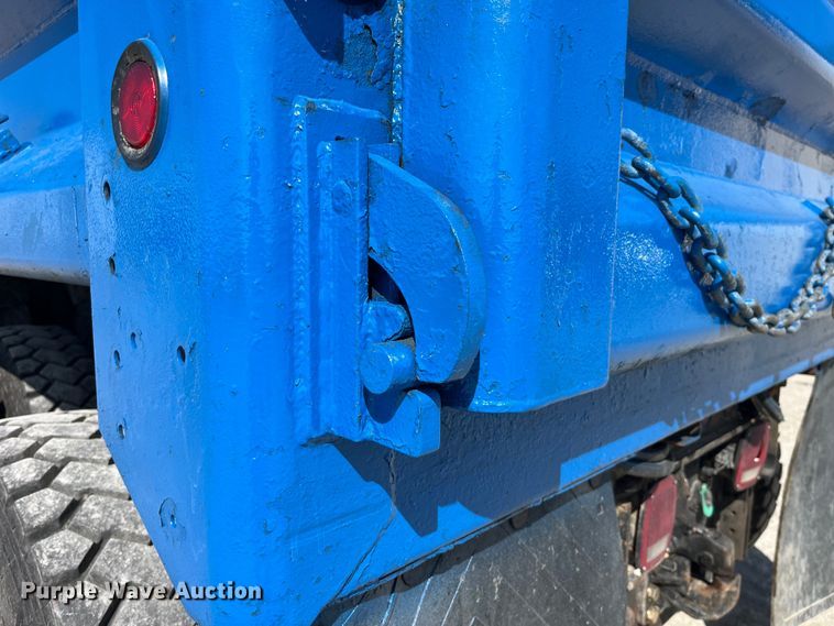 image for item LD9347 2014 International  WorkStar 7400 dump truck