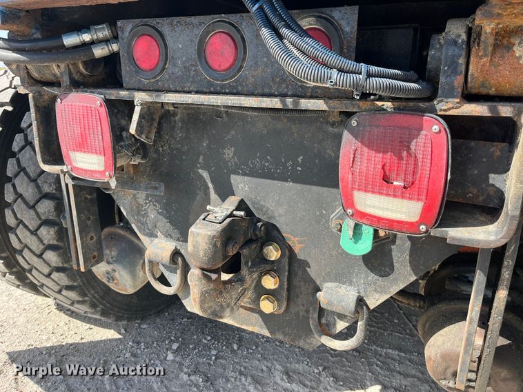 image for item LD9347 2014 International  WorkStar 7400 dump truck