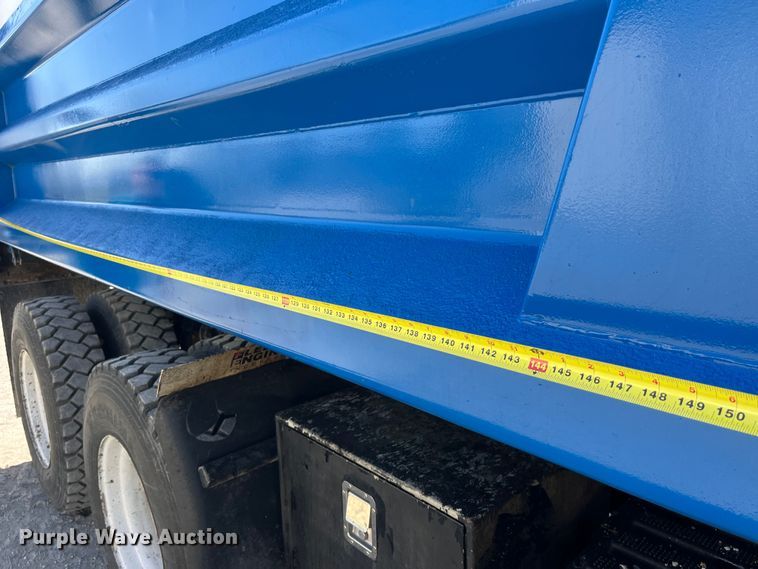 image for item LD9347 2014 International  WorkStar 7400 dump truck