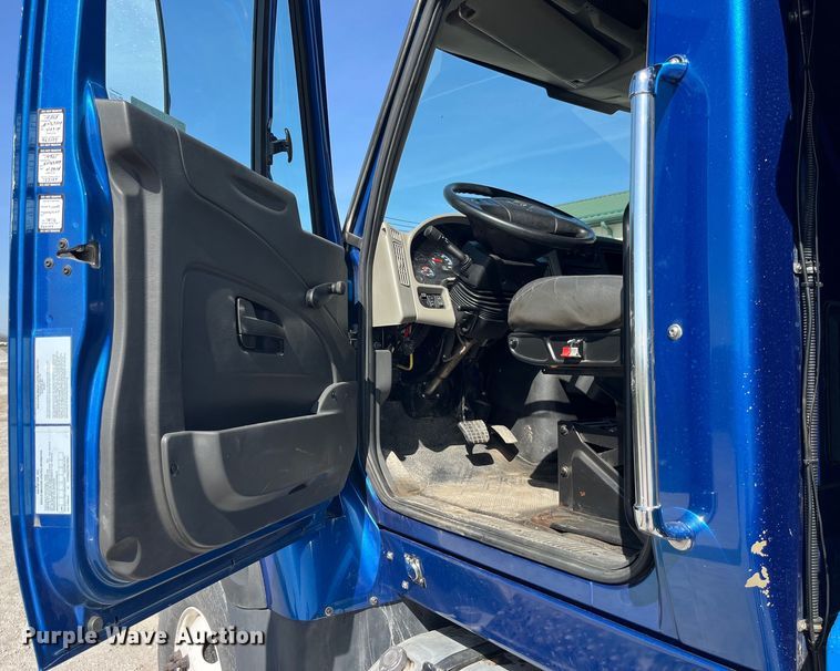 image for item LD9347 2014 International  WorkStar 7400 dump truck