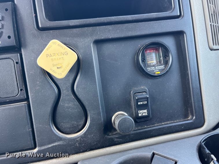 image for item LD9347 2014 International  WorkStar 7400 dump truck