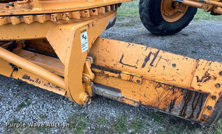 image for item LD9365 2003 Case 865 motor grader