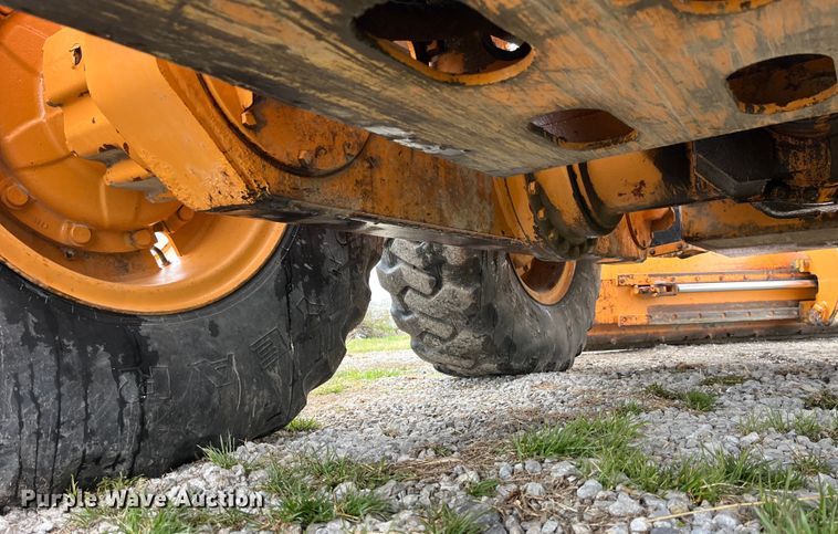 image for item LD9365 2003 Case 865 motor grader