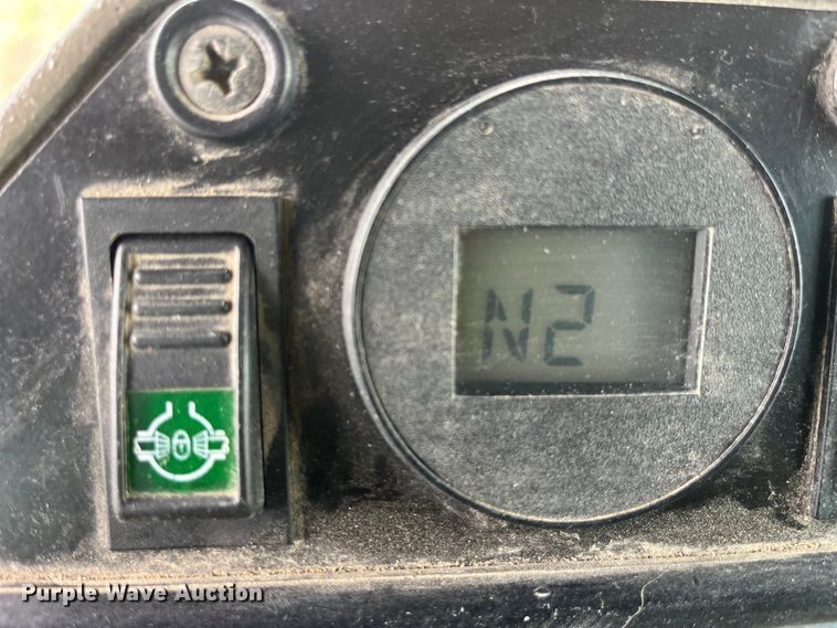 image for item LD9365 2003 Case 865 motor grader