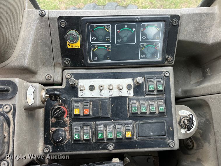 image for item LD9365 2003 Case 865 motor grader