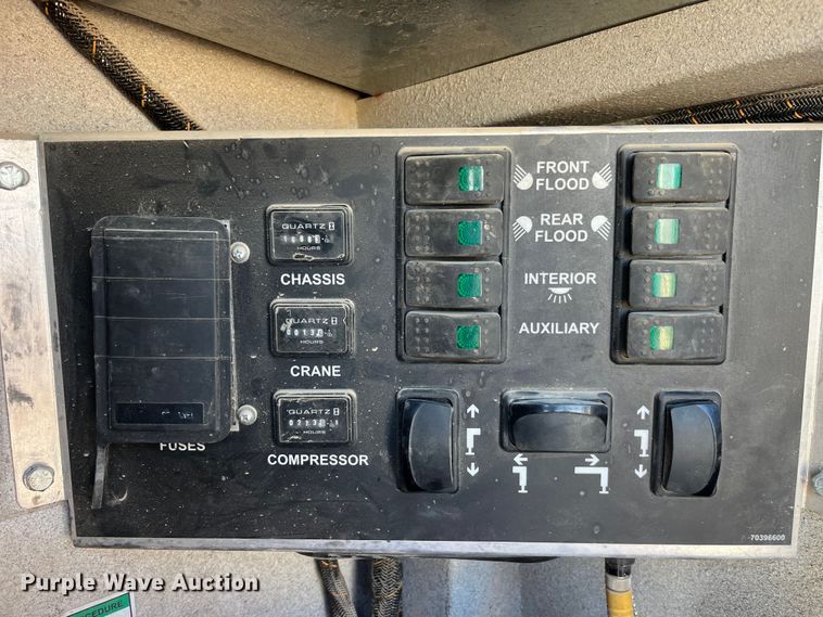 image for item LE9022 2008 Sterling Bullet utility / service truck