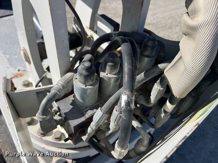 image for item LE9022 2008 Sterling Bullet utility / service truck