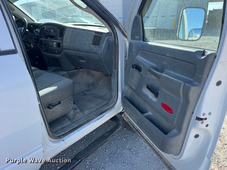 image for item LE9022 2008 Sterling Bullet utility / service truck