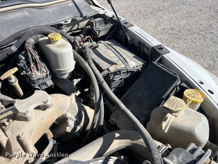 image for item LE9022 2008 Sterling Bullet utility / service truck