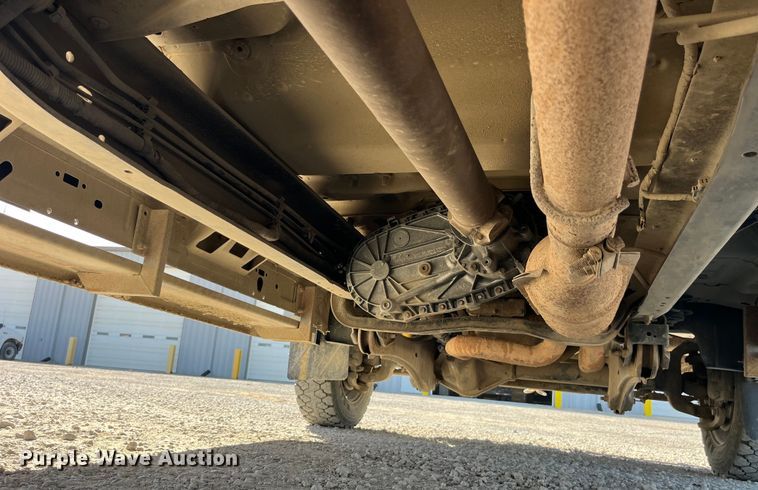 image for item LE9023 2008 Ford F450 Super Duty XL Crew Cab flatbed truck