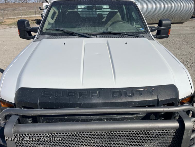 image for item LE9023 2008 Ford F450 Super Duty XL Crew Cab flatbed truck