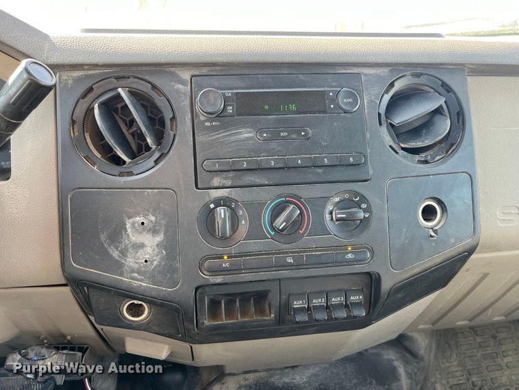 image for item LE9023 2008 Ford F450 Super Duty XL Crew Cab flatbed truck