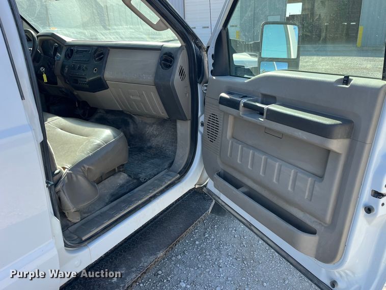 image for item LE9023 2008 Ford F450 Super Duty XL Crew Cab flatbed truck