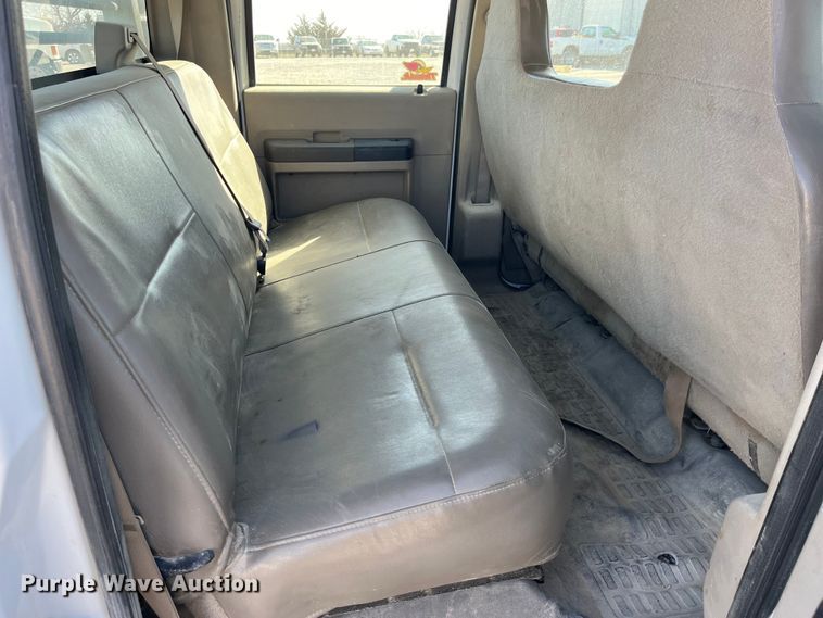 image for item LE9023 2008 Ford F450 Super Duty XL Crew Cab flatbed truck