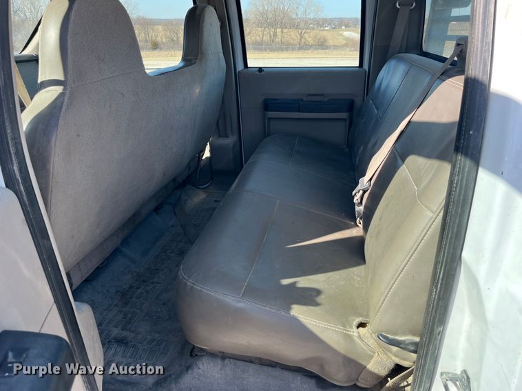 image for item LE9023 2008 Ford F450 Super Duty XL Crew Cab flatbed truck