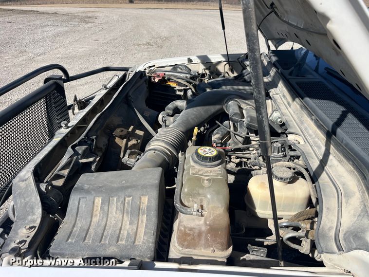 image for item LE9023 2008 Ford F450 Super Duty XL Crew Cab flatbed truck