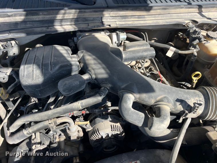 image for item LE9023 2008 Ford F450 Super Duty XL Crew Cab flatbed truck