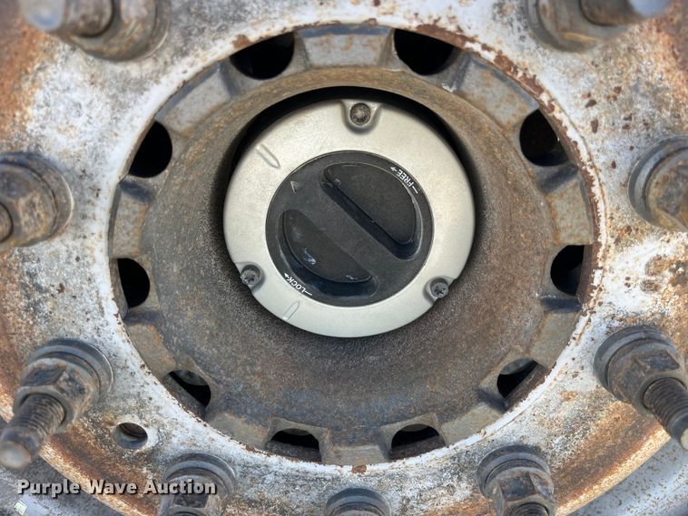 image for item LE9023 2008 Ford F450 Super Duty XL Crew Cab flatbed truck