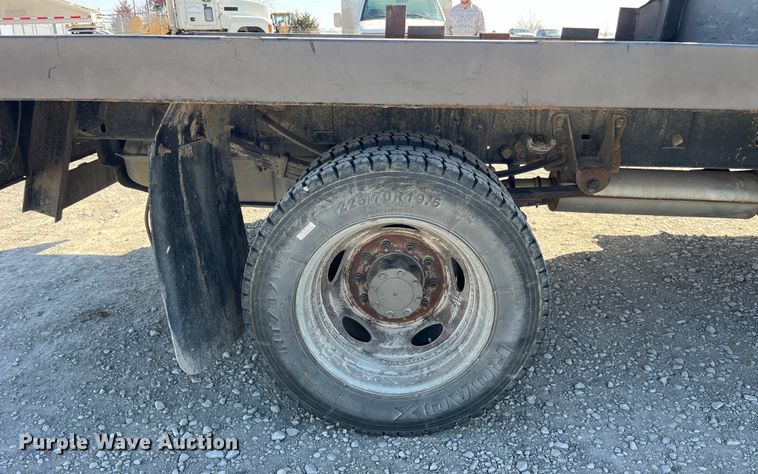 image for item LE9023 2008 Ford F450 Super Duty XL Crew Cab flatbed truck