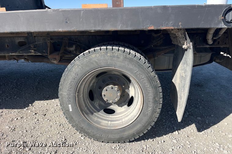 image for item LE9023 2008 Ford F450 Super Duty XL Crew Cab flatbed truck