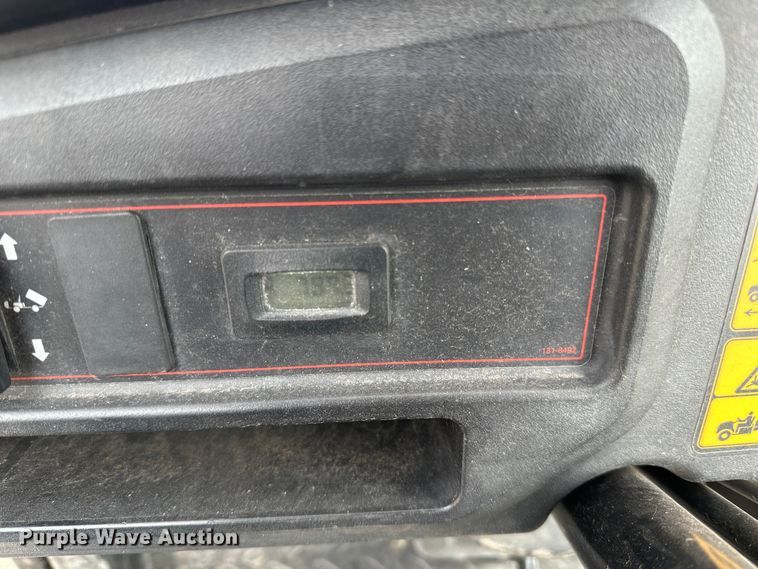 image for item LO9510 2017 Toro  Workman  golf cart