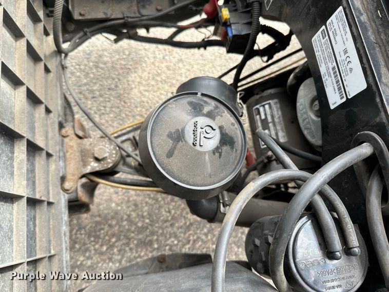 image for item LO9510 2017 Toro  Workman  golf cart