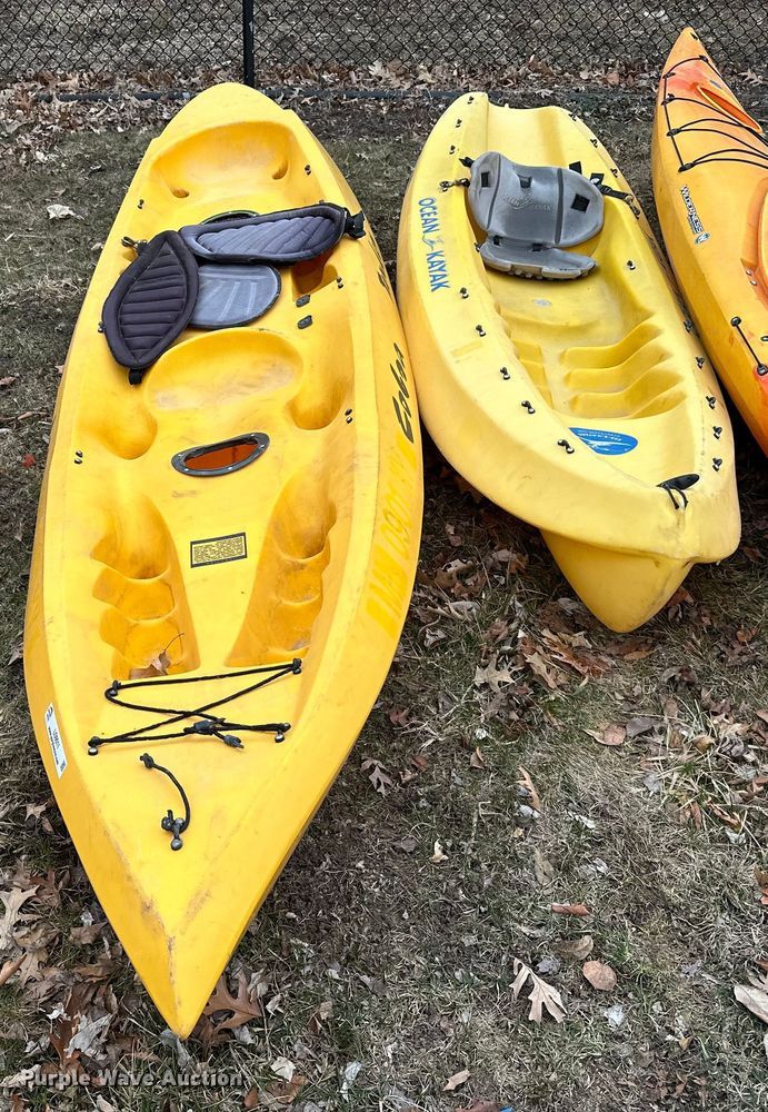 image for item LO9511 (5) kayaks